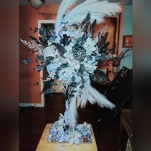 Grand Black & White Cathedral Centerpiece